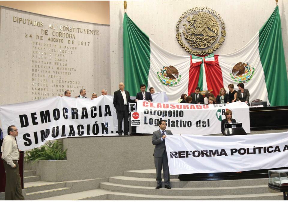 Con la votación mayoritaria del PRI y sus aliados, se aprobó la reforma.