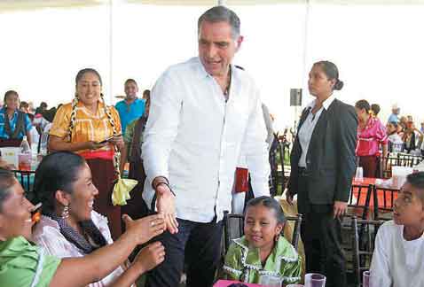 Rechaza haber traicionado el movimiento de los docentes.