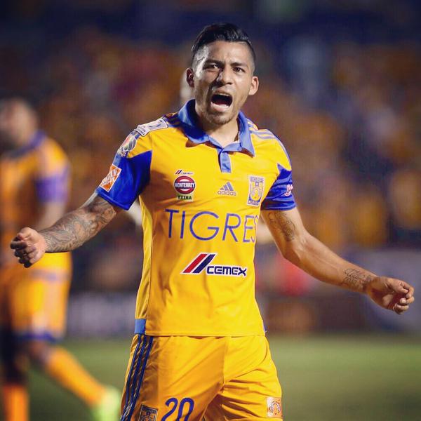Javier Aquino, volante ofensivo de Tigres