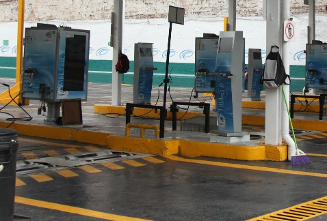 Otros dos verificentros fueron clausurados por la Secretaría del Medio Ambiente, al encontrar irregularidades en su operación.