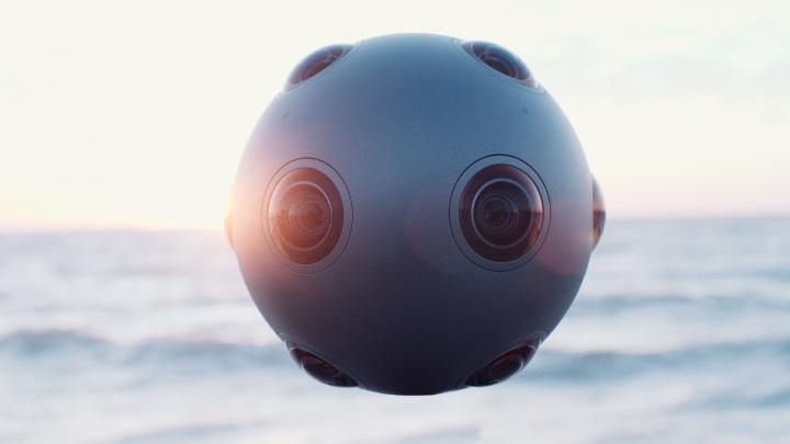La cámara permite grabar contenido para realidad virtual. 