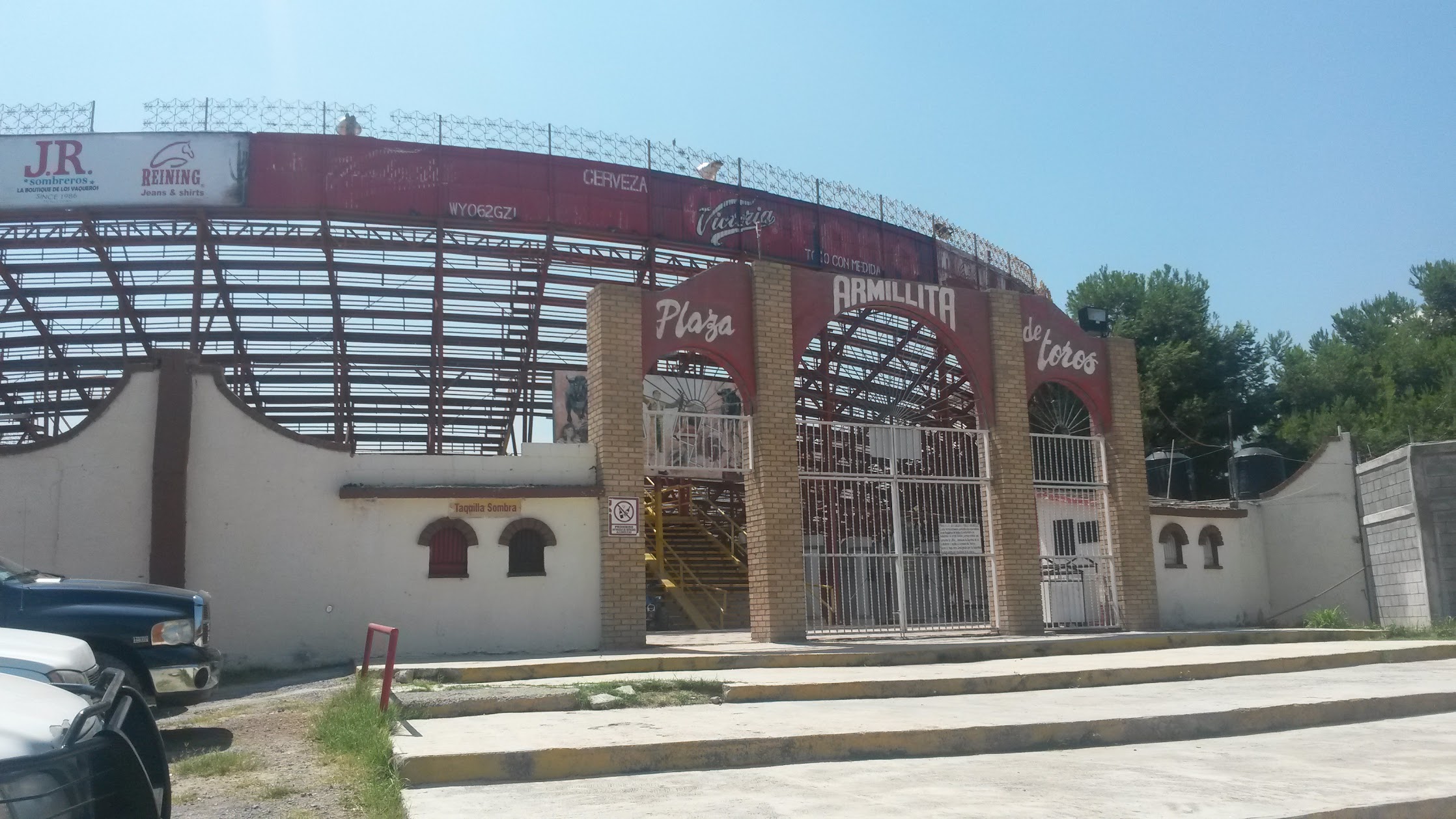 Plaza de Toros "Armillita".