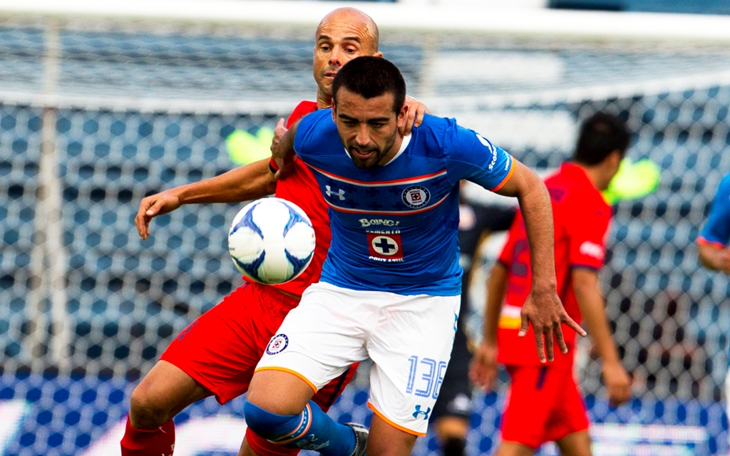Carlos García debutó en el duelo ante Monarcas 