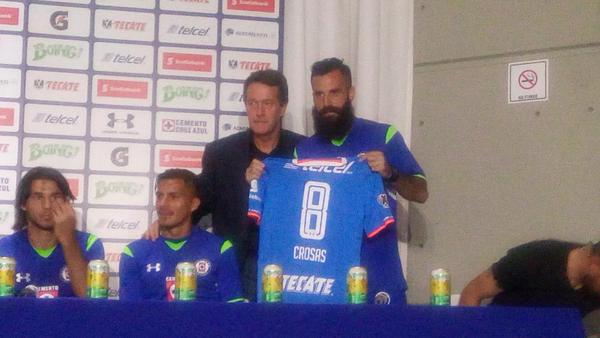 Crosas se comprometió con la afición 