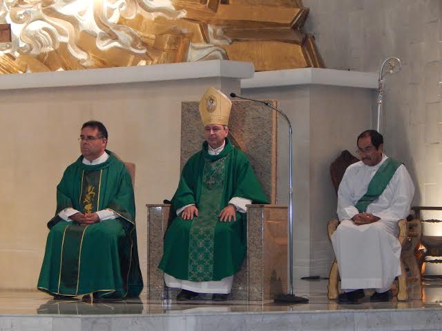 El obispo ofició su primer misa en Nuevo Laredo.