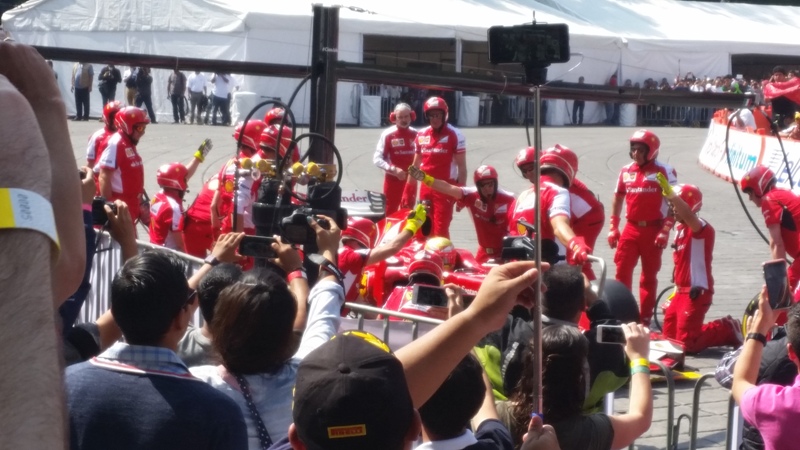 Ferrari mostró como se trabaja en esa escudería 