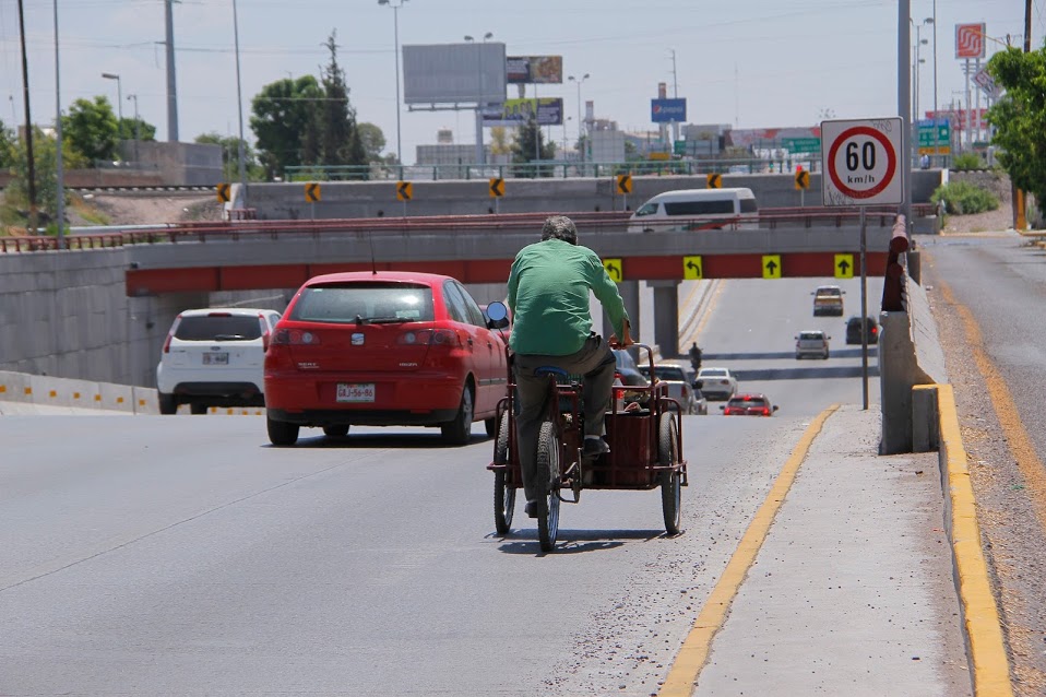 El proyecto consiste en una paso para peatones y ciclistas, con una dimensión de 70 metros de largo y 2.50 metros de ancho, en el kilómetro 11-40.