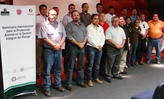 Estuvieron presentes 40 funcionarios de diversas dependencias.