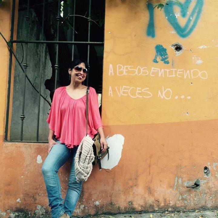Nadia participó en el movimiento #YoSoy132 en Veracruz y protestó por la agresión de estudiantes el 5 de junio en Xalapa.