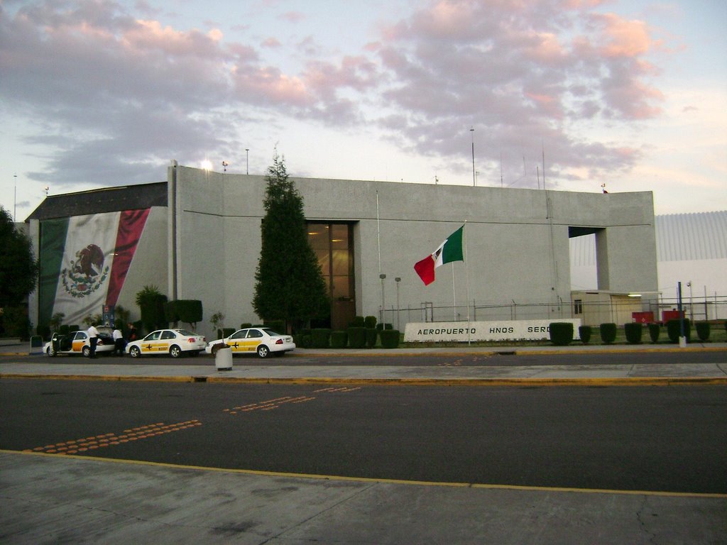 Aeropuerto Internacional Hermanos Serdán 