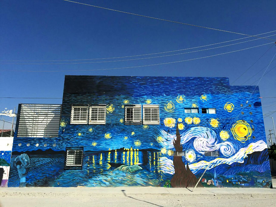 En la colonia Zaragoza Sur se realizó la reproducción de "Noche Estrellada" de Vincent Van Gogh.