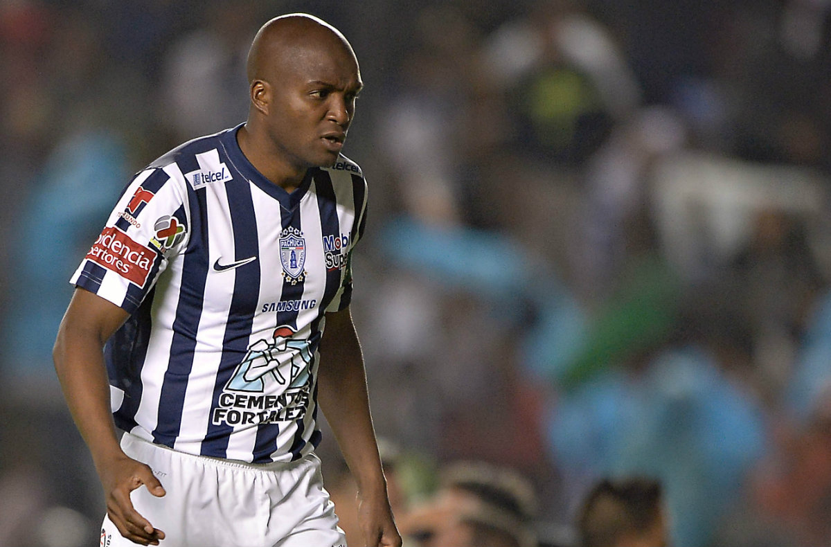 Aquivaldo Mosquera, defensa de Pachuca 