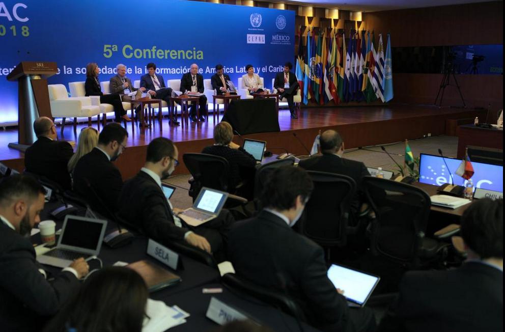 Conferencia Ministeral sobre las Sociedades de la Información de la Cepal.