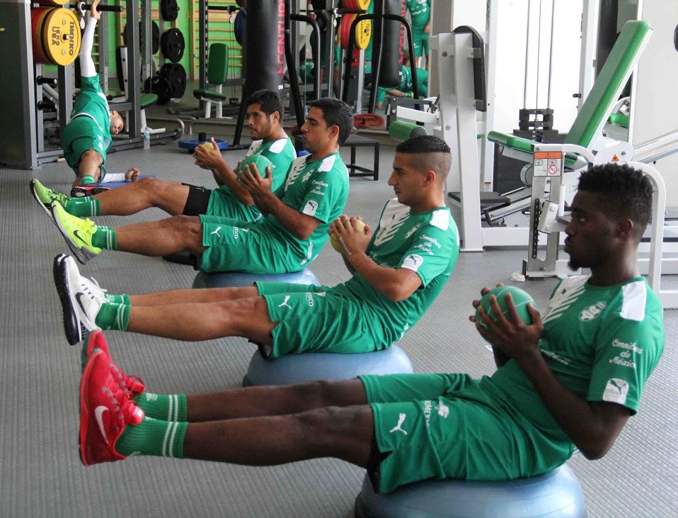 El equipo realizó rutinas de acondicionamiento y fortalecimiento muscular bajo la supervisión del metodólogo Pedro Malta.