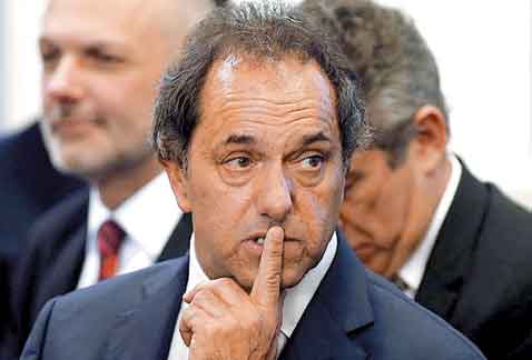 Scioli, único aspirante del oficialismo para suceder a Cristina Fernández.