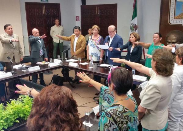 Ayer, se tomó protesta a la nueva comisión. 