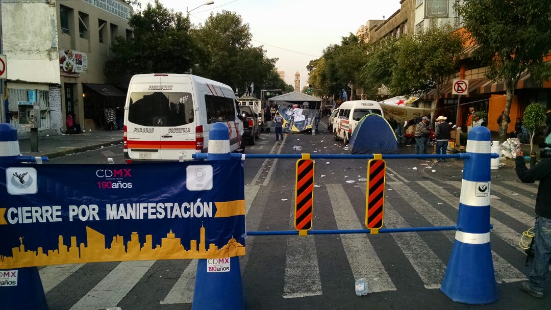 El gusto de ver libre la avenida Bucareli duró menos de 48 horas, cuando la Coordinadora Nacional Plan de Ayala (CNPA) ahora se instaló de manera inde