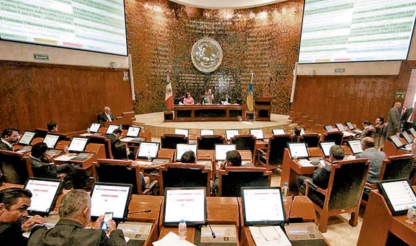 La mayoría de las iniciativas presentadas por los diputados se quedan en puntos de acuerdo o exhortos.