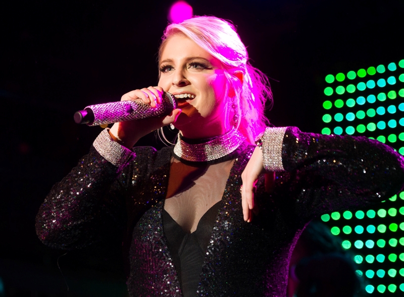 Meghan Trainor canceló el martes los conciertos pendientes de su gira.