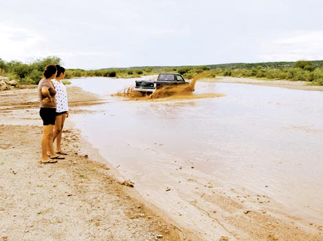 Derrame de material tóxico en el río Bacanuchi, Sonora.