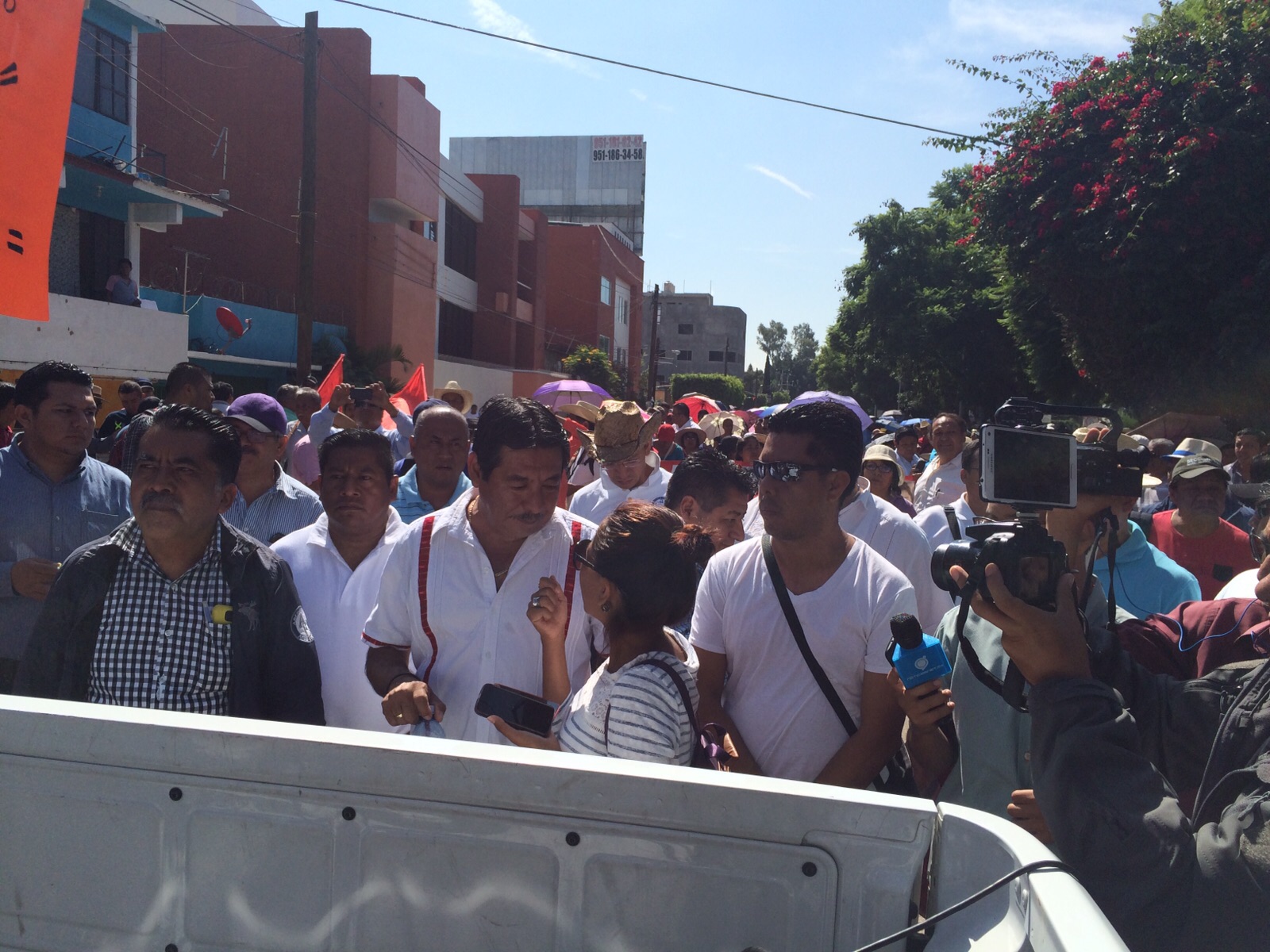Rubén Núñez encabezó la marcha de la CNTE.