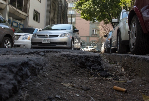 Para muchos automovilistas son habituales los daños en sus vehículos debido a los baches en la carpeta asfáltica; sin embargo, se puede reclamar al GD