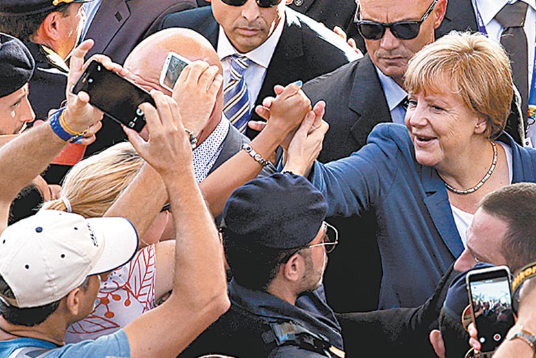 La canciller durante su gira a Italia.