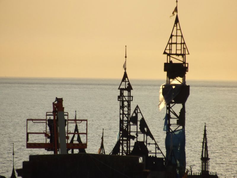 Al cabo de mucho rumores, este jueves en la noche apareció en la red el sitio de Dismaland, el nuevo parque de diversiones/instalación de arte del elu
