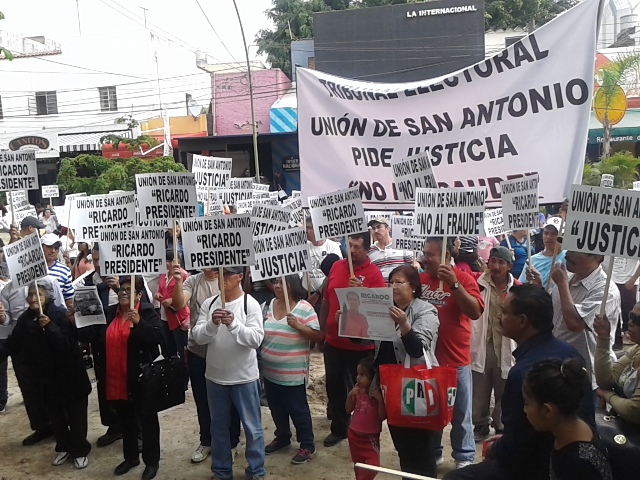 Habitantes de Unión de San Antonio acusan desvío de recursos públicos para favorecer a candidato del PAN 