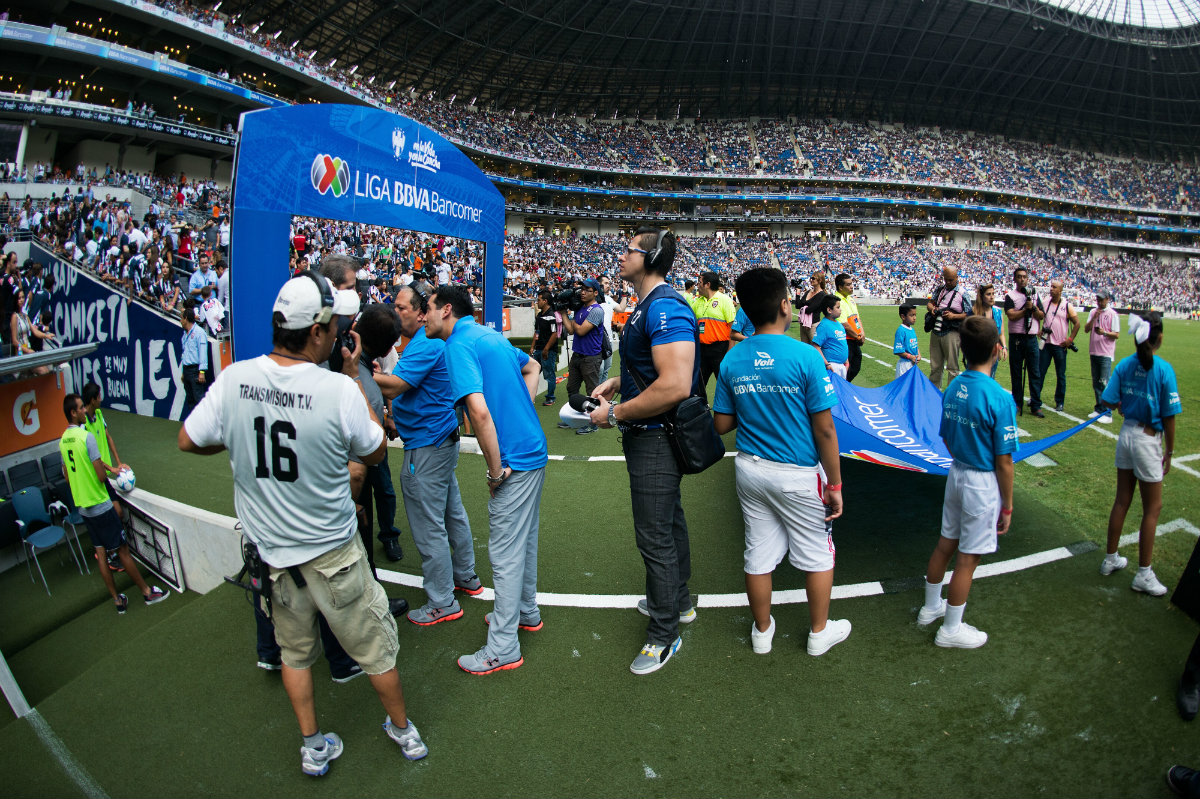Partido retrasado entre Monterrey vs. Santos por falla eléctrica 