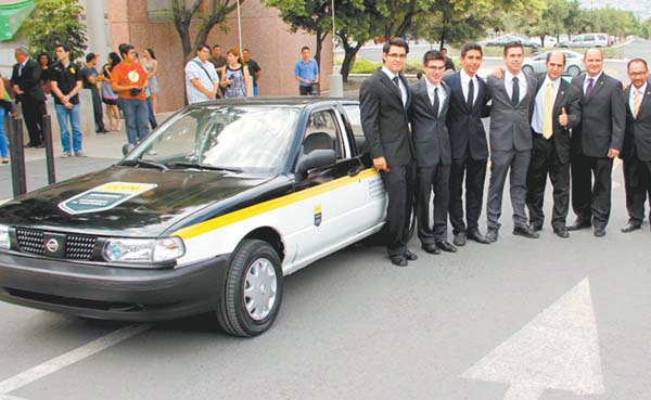 Modificaron un taxi que ya no funcionaba.