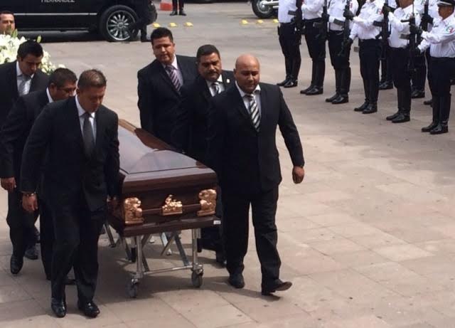 A Rogelio Hernández también le rendirán un homenaje de cuerpo presente.