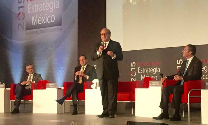 Los gobernadores del Estado de México, Puebla y Morelos, Eruviel Ávila, Rafael Moreno Valle y Graco Ramírez, así como el jefe de Gobierno del Distrito