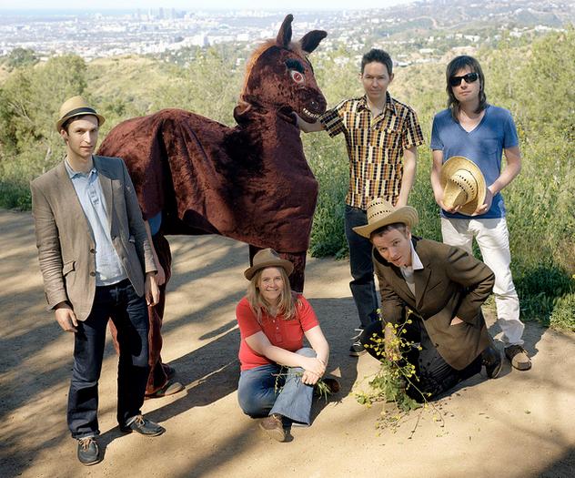 Su primer disco, 'Tigermilk', fue lanzado en 1996.