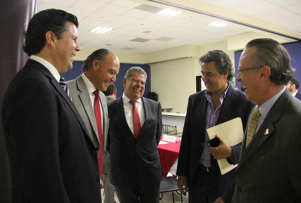 Dirigentes empresariales acompañaron al titular de Sedeco, José Palacios, en la presentación de la IED