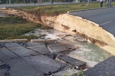 El hundimiento fue reportado en la madrugada. 