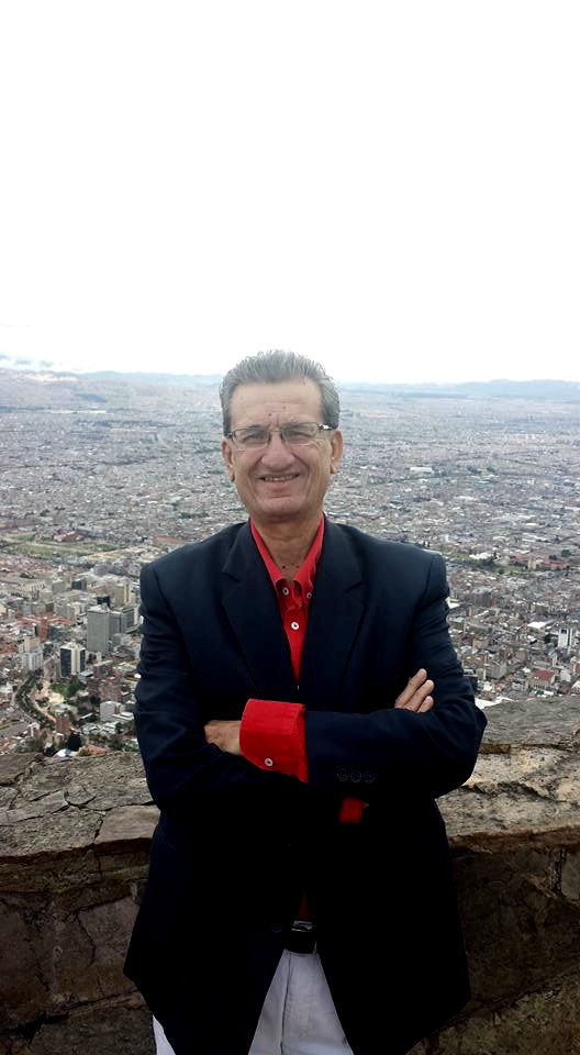 Rafael Loret de Mola, escritor y periodista.
