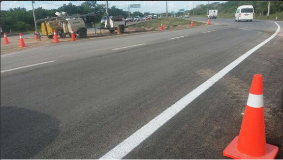 A través de su cuenta de Twitter, el titular de la SCT informó sobre la reapertura de cuatro carriles. 