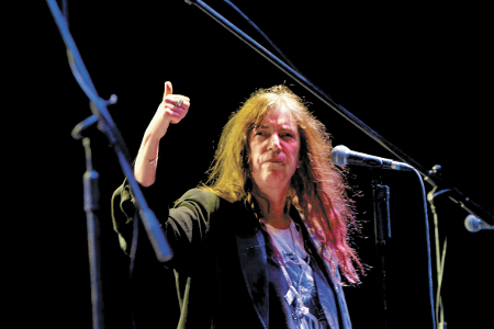 Grabarán una teleserie con la vida de la roquera.