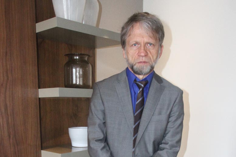 Aplaudió que NL tenga por primera vez un gobierno independiente.