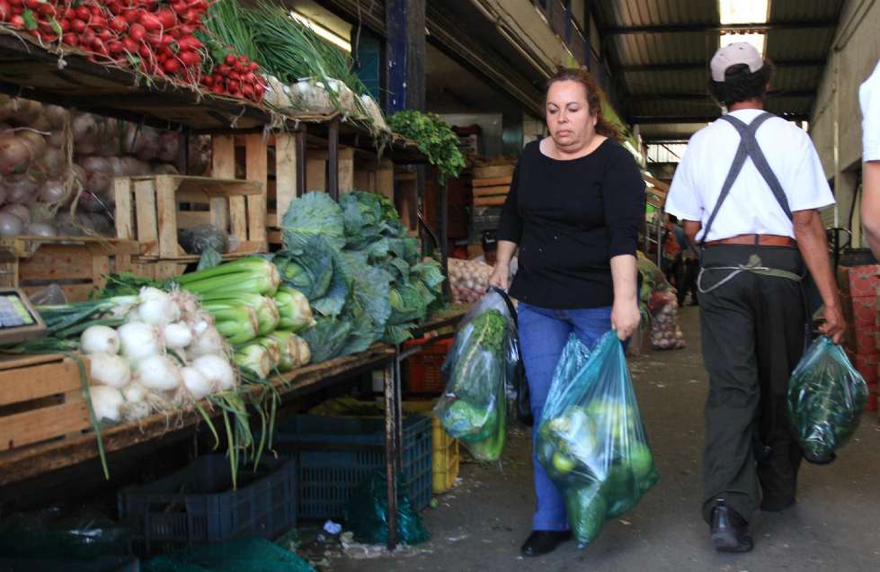 De acuerdo con especialistas para el cierre del año se registrará un aumento ligero en los alimentos