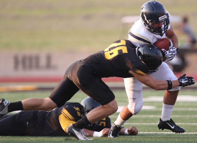 Pumas CU no pudo comenzar con el pie derecho ante los Bulldogs de Texas 