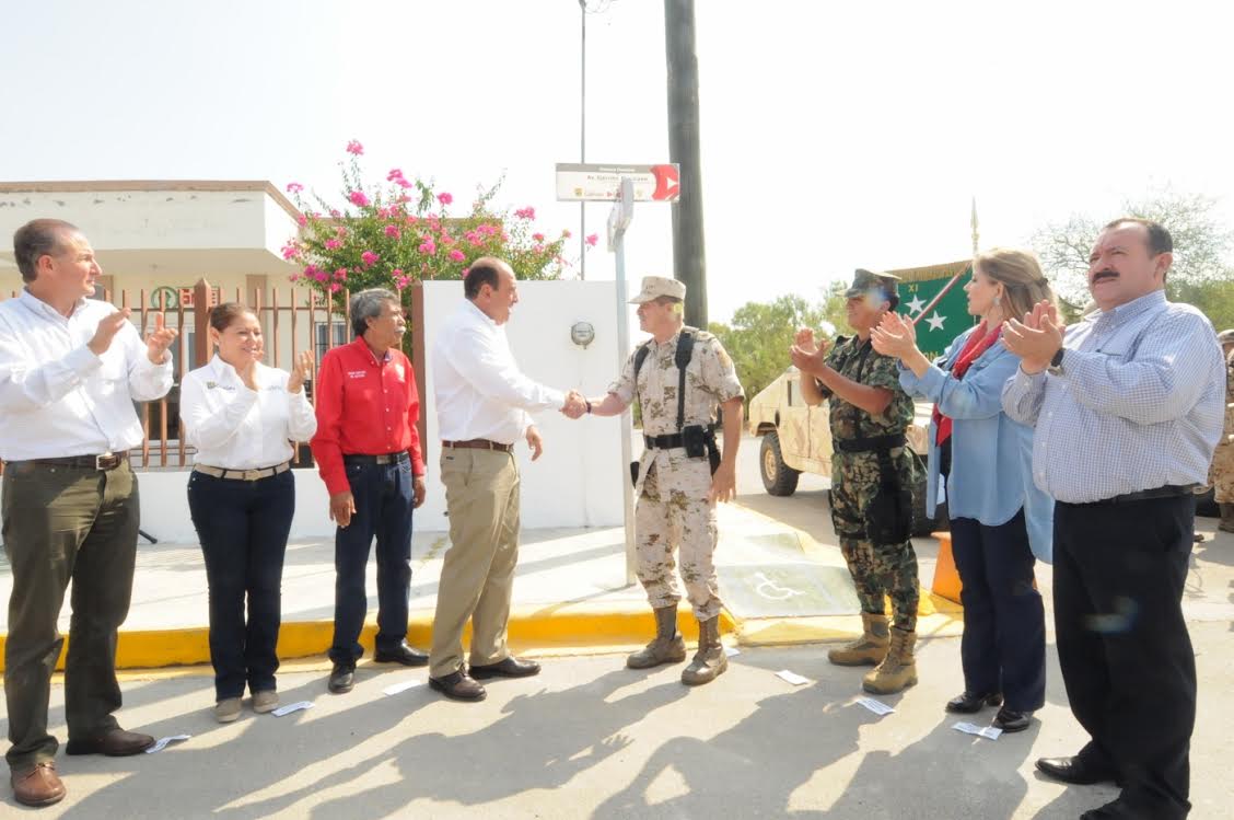 Humberto Canul Silva, representante de la Marina Armada de México, manifestó que es un orgullo para su institución este tipo de reconocimientos.
