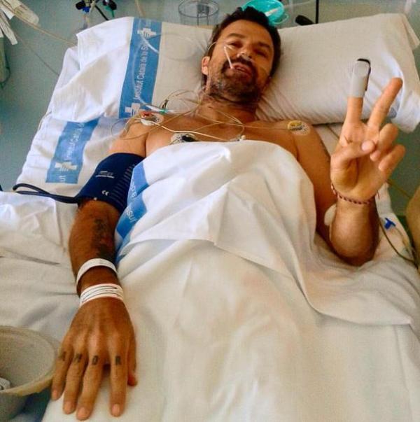 Tras el anuncio de su enfermedad, el cantante compartió esta imagen en su cuenta de Instagram. 