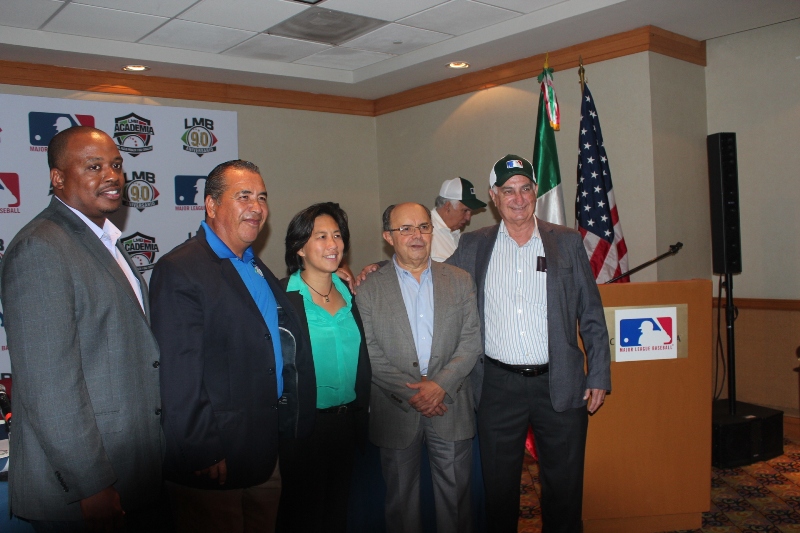 Autoridades de la Liga Mexicana de Beisbol presentaton el Programa de Desarrollo para Entrenadores