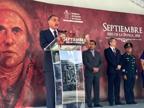El gobernador de Oaxaca, Gabino Cué. 