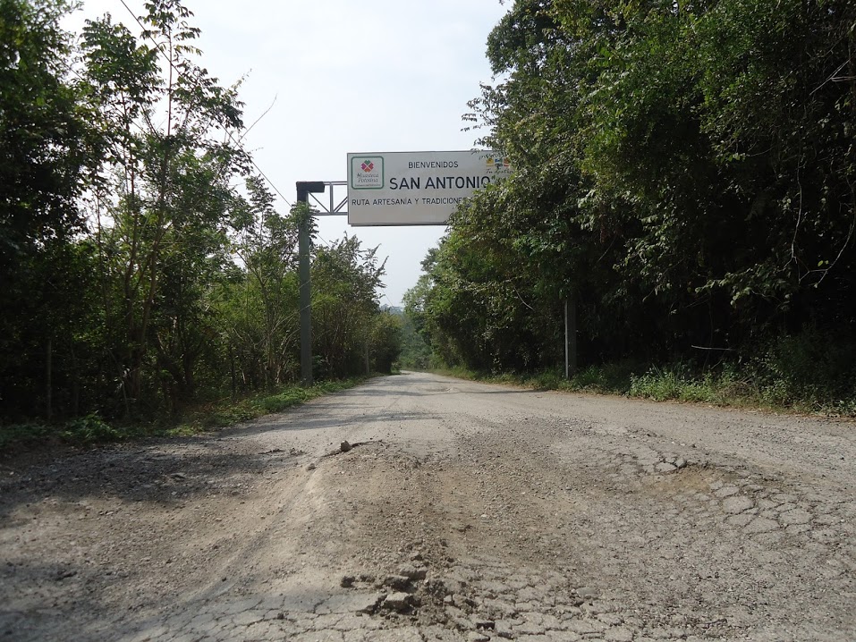 Muchos lugares que visitar, pero las carreteras en pésima situación.