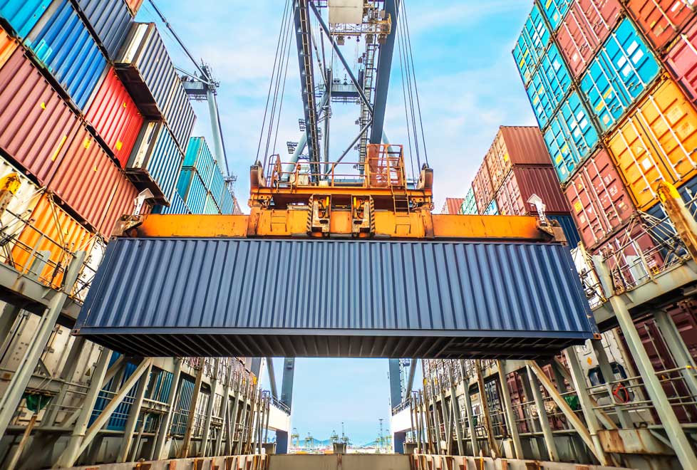 Los beneficios de la depreciación en las exportaciones posiblemente se evaporaron.