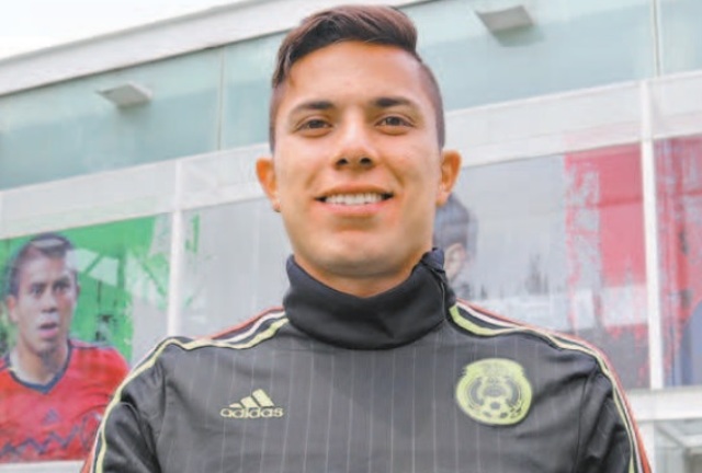 Carlos Salcedo, jugador de Chivas y de la Selección Mexicana 