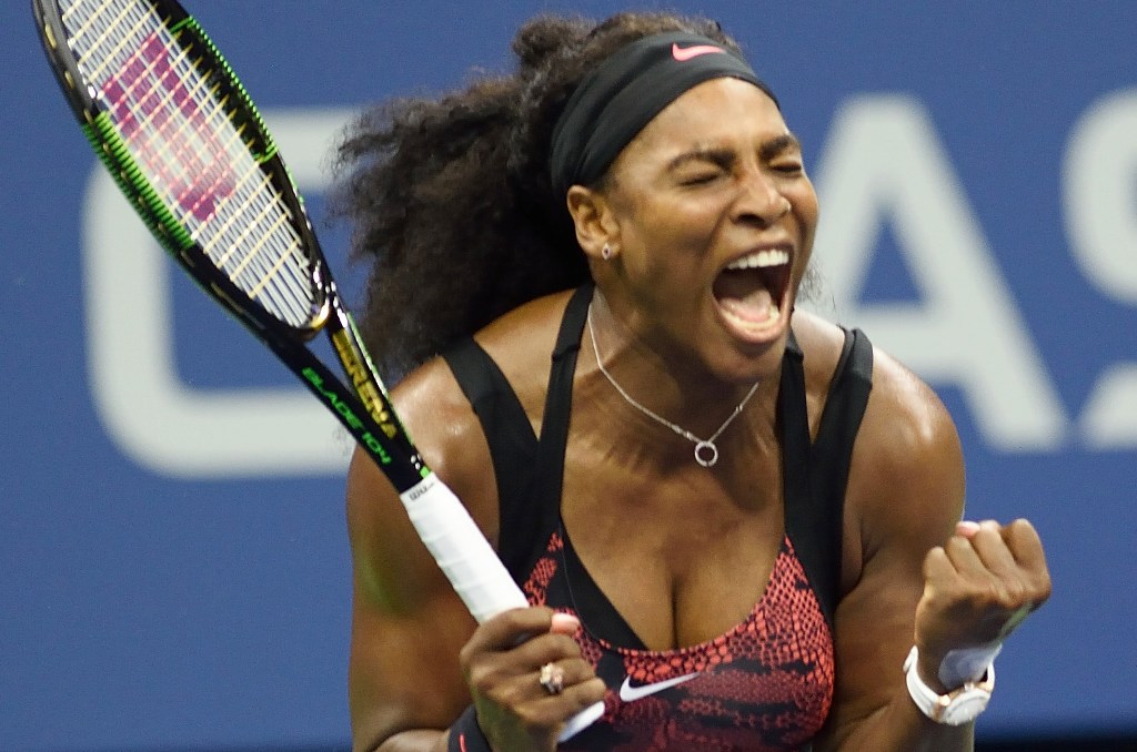 Serena celebra el triunfo ante Bethanie Mattek-Sands